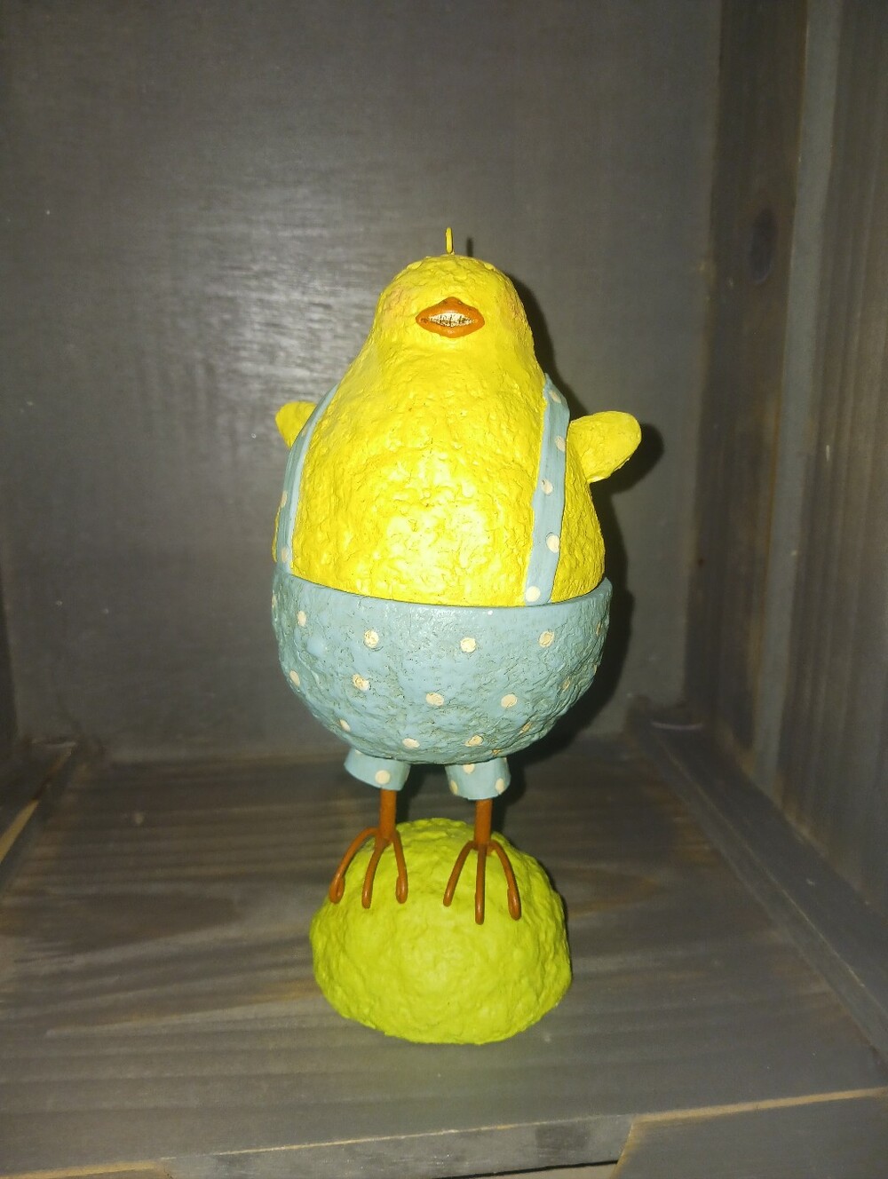 Cara Chick Box From Demdaco Cottonbury Collection